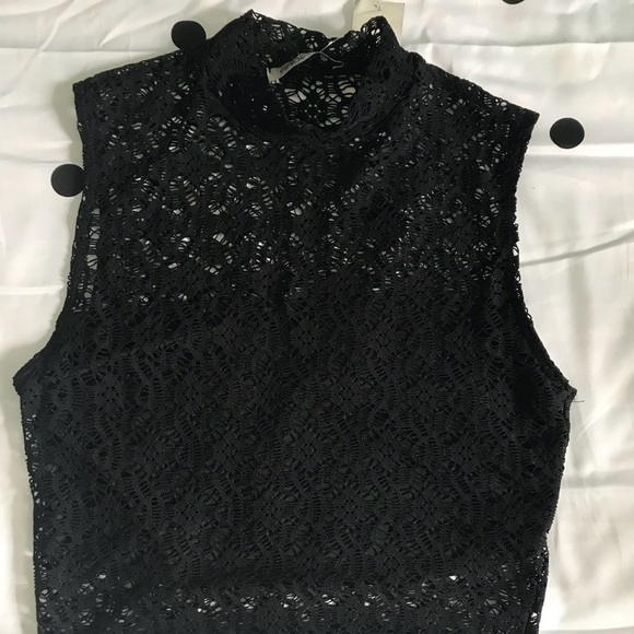 Crop top - Picture 1 of 1